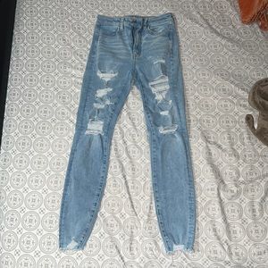 American Eagle jeans / size: 2 / light wash